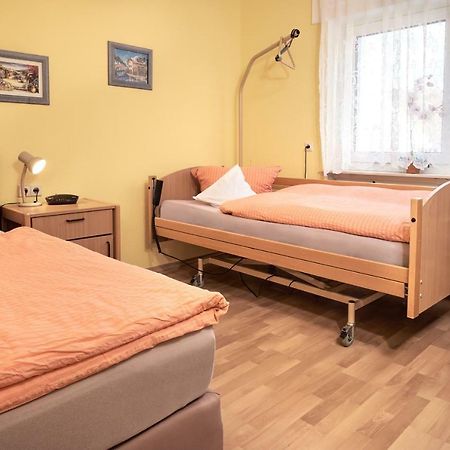 Regenbogen-Appartement Bad Krozingen Bagian luar foto