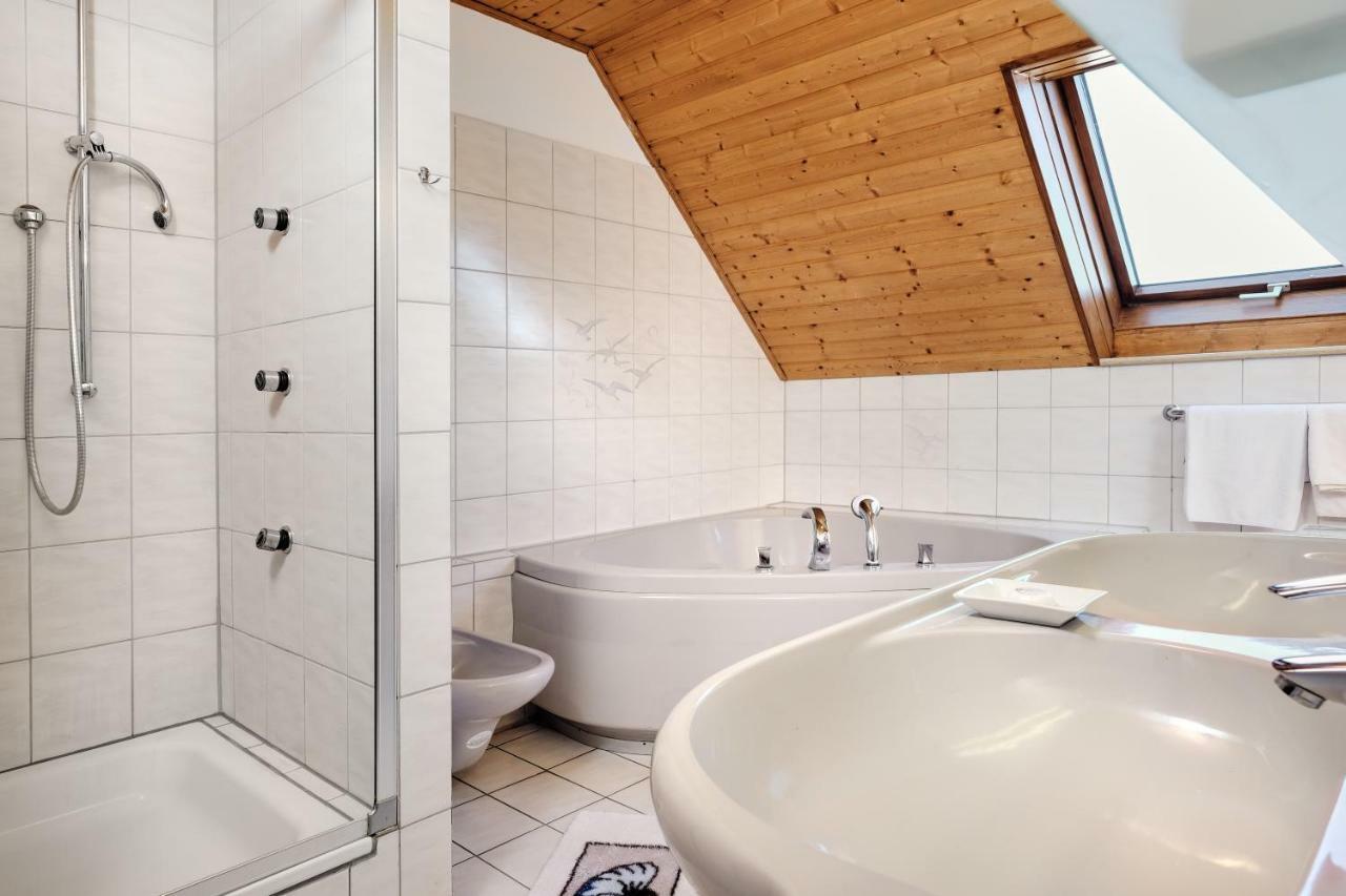Regenbogen-Appartement Bad Krozingen Bagian luar foto