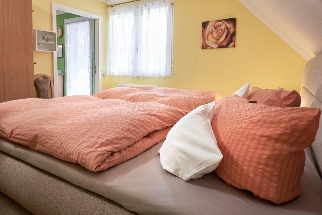 Regenbogen-Appartement Bad Krozingen Bagian luar foto